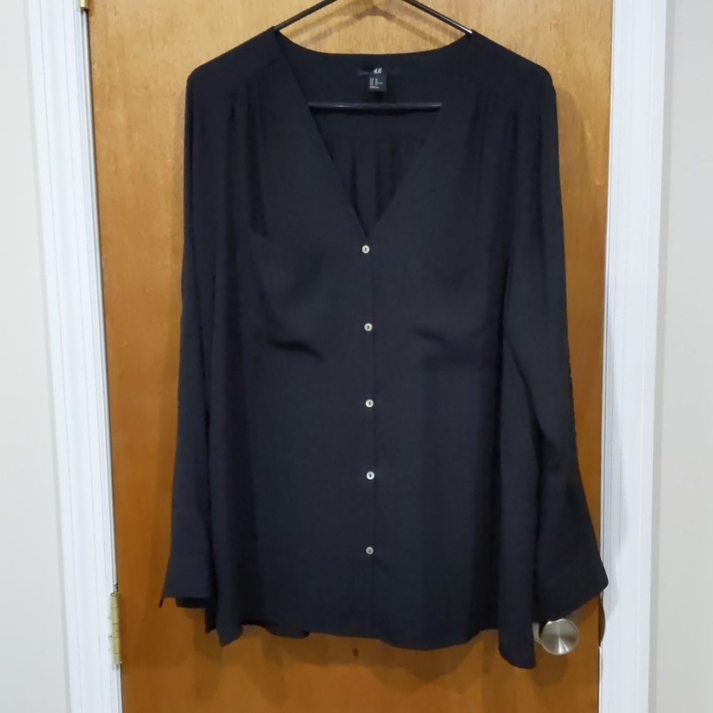 Black shirt